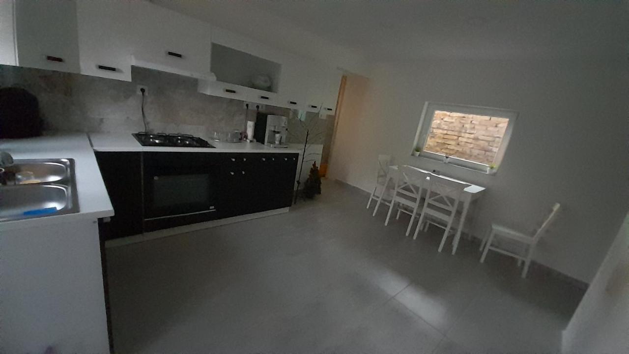 Horvath Apartman Διαμέρισμα Keszthely Εξωτερικό φωτογραφία